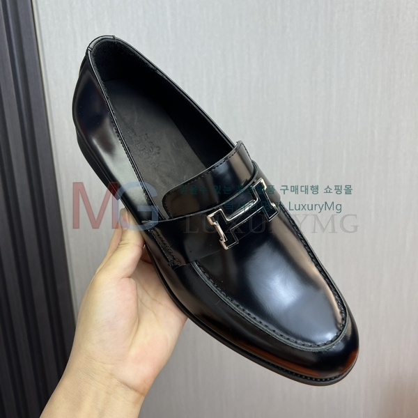 ޽  HE18803305-4