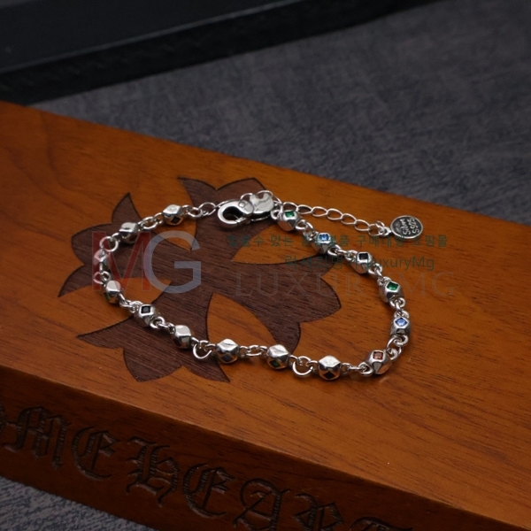 ũ   CH5368735