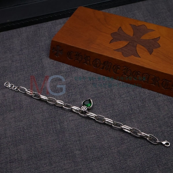 ũ  CH5357773