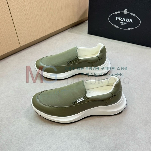    PA69833-2