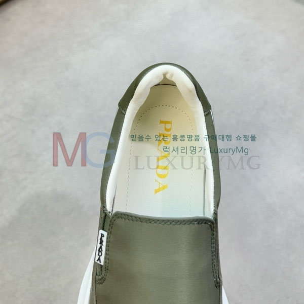   PA69833-2