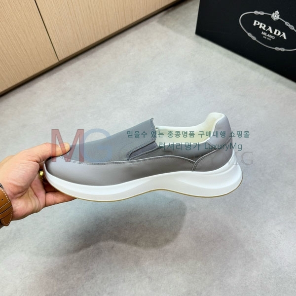    PA69833-1