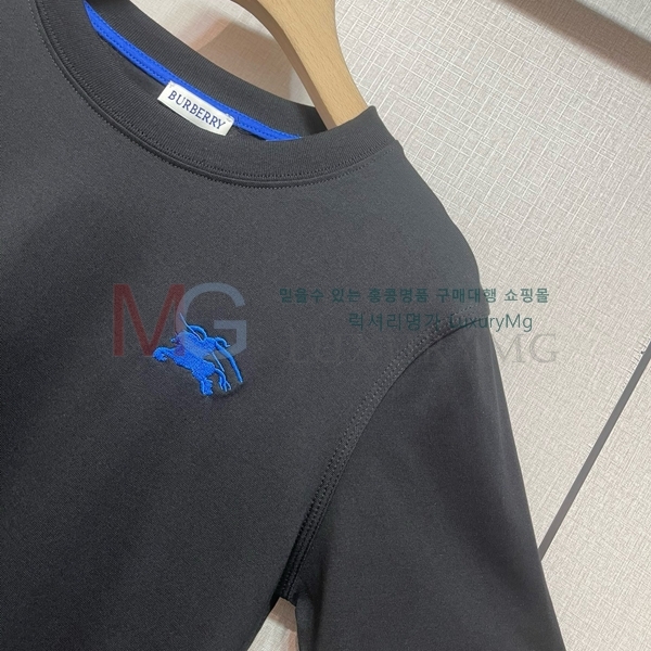    Ƽ BUR64743-