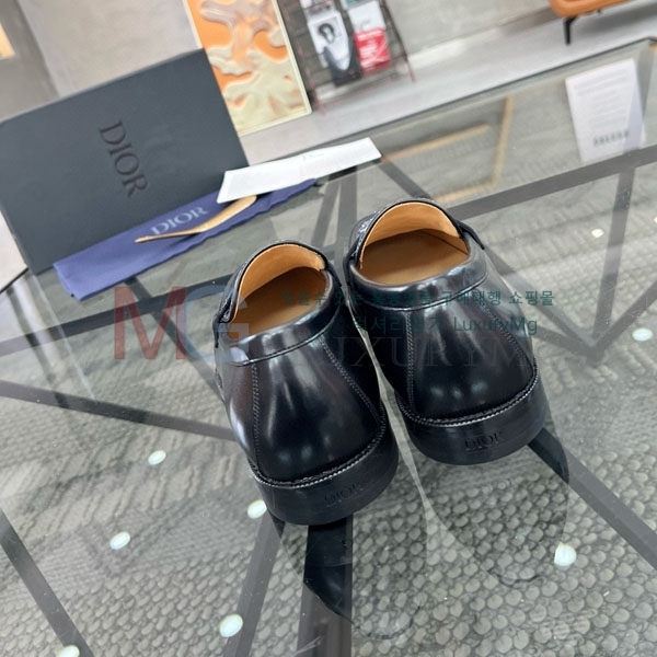    DR990622-1