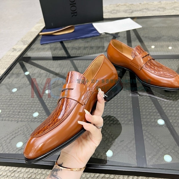    DR99883