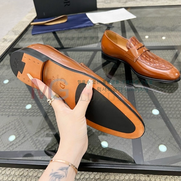    DR99883