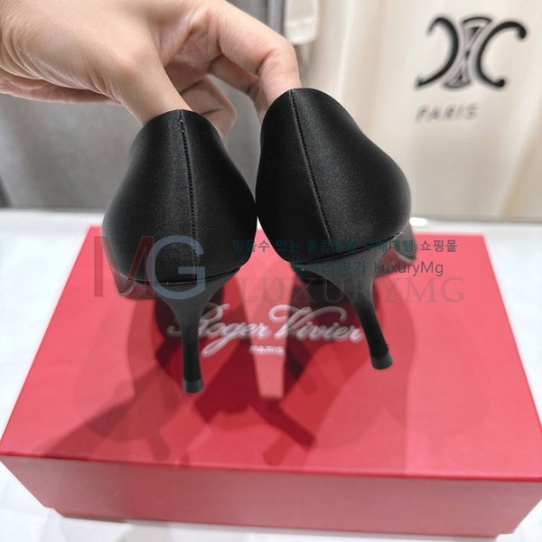    R6V30011-10