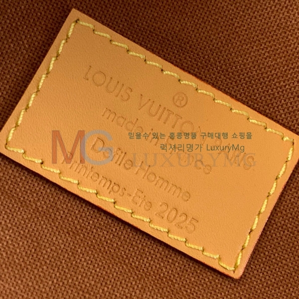 ̺   M15271