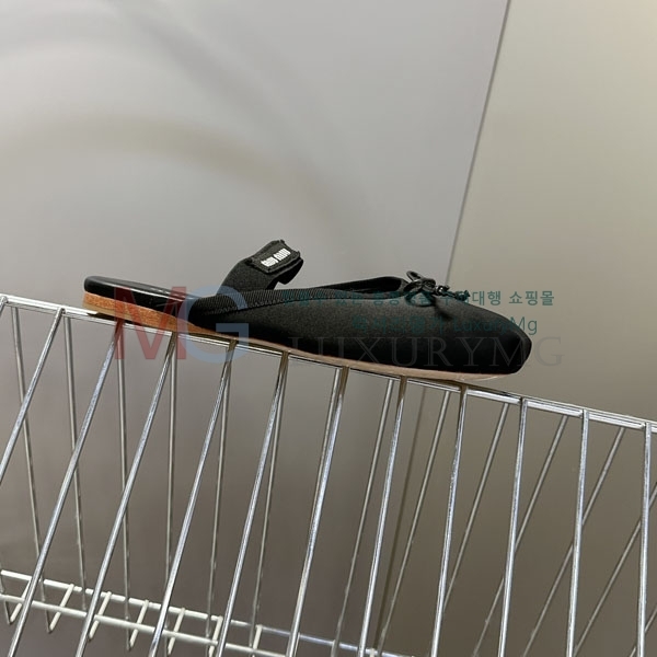  ̿̿  ÷ M8806554-2