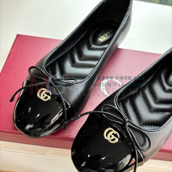   ÷ GG006902