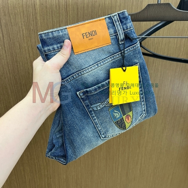   û 489678