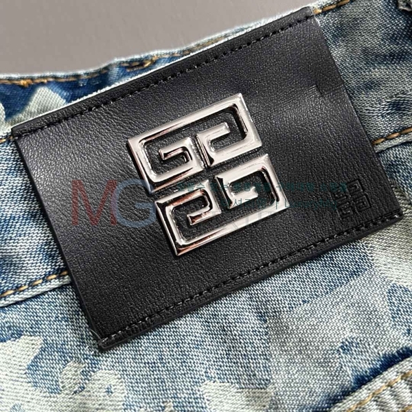   û 489560