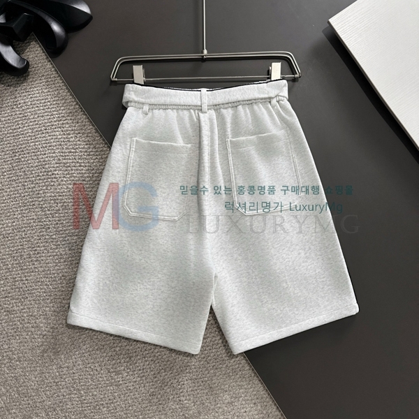   ݹ 489563-1