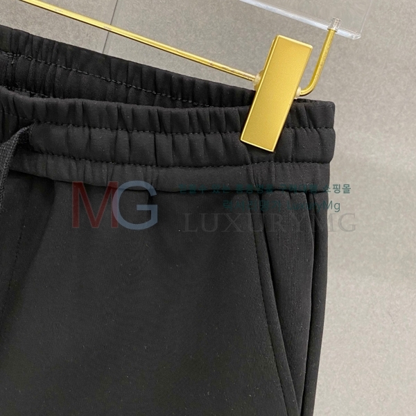   ݹ 489566-1