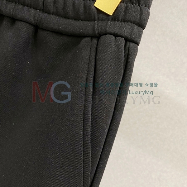   ݹ 489566-1