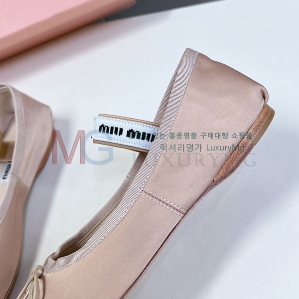  ̿̿ ÷ 1MIU61778-8