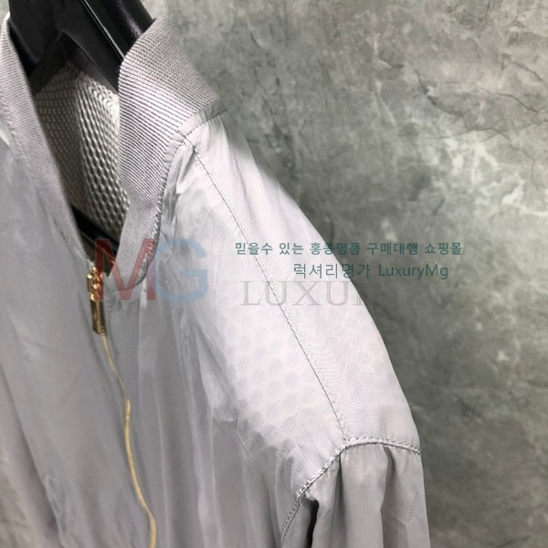   Ŷ TB90006-1
