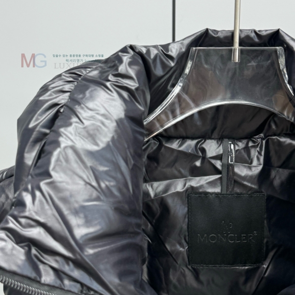   ٿ е  PA466312-2