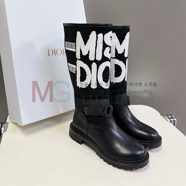    DR600325