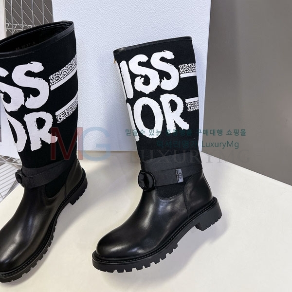    DR600325