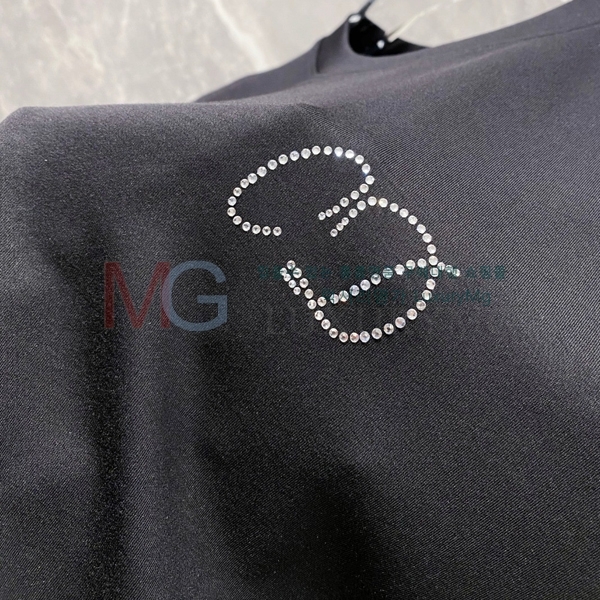   Ƽ 489952-1