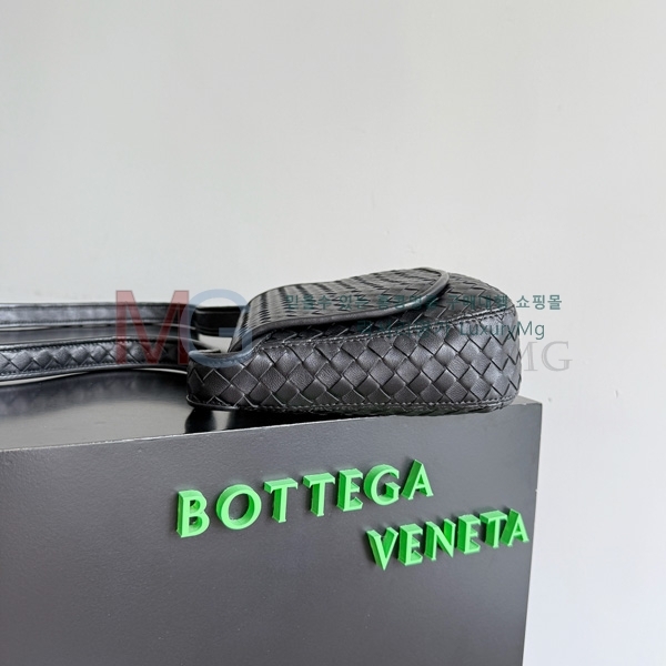 װŸ  ÷ ޽  843836-1