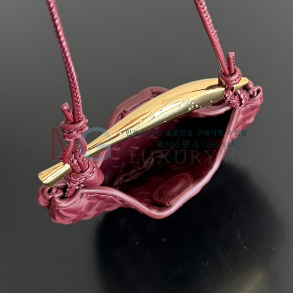 װŸ ̴Ͼó 縣 836834-2