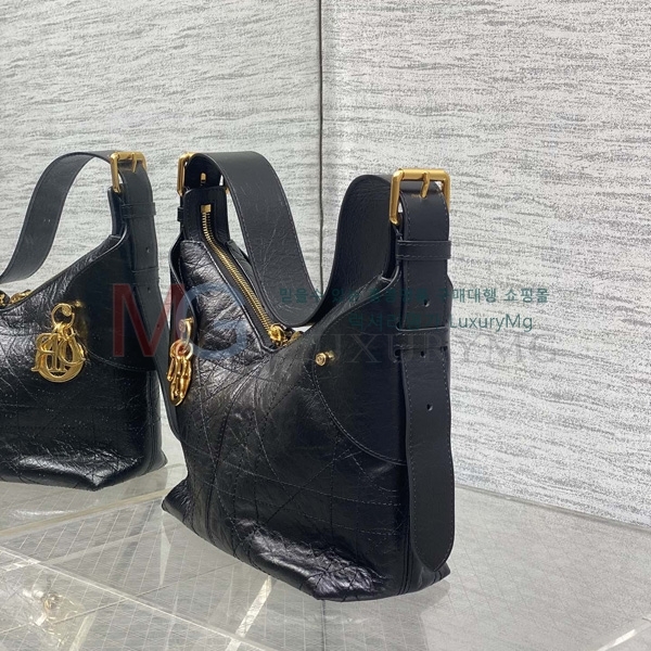  DIOR Voyage   M2845-2