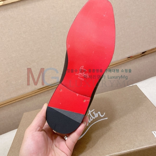 ũ  ĳ־  CL991116-3