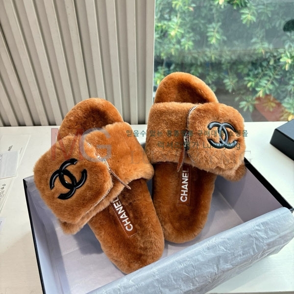 ����  ��*  �� ������ M550327-3