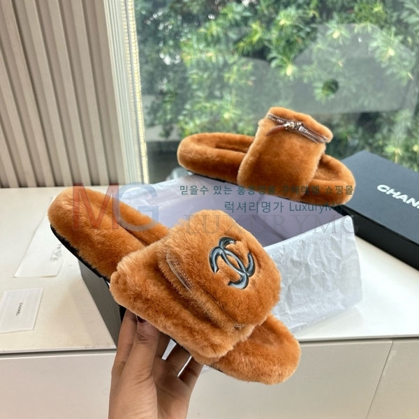 ����  ��*  �� ������ M550327-3