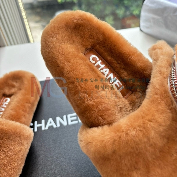 ����  ��*  �� ������ M550327-3