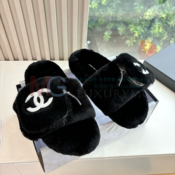 ����  ��*  �� ������ M550327-1