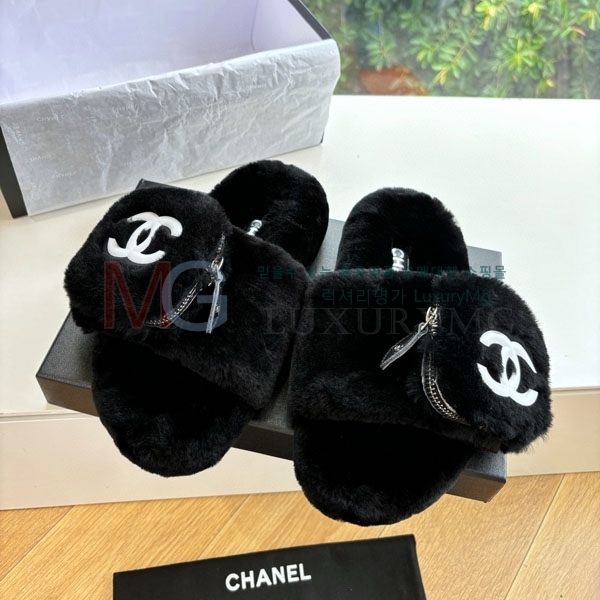 ����  ��*  �� ������ M550327-1