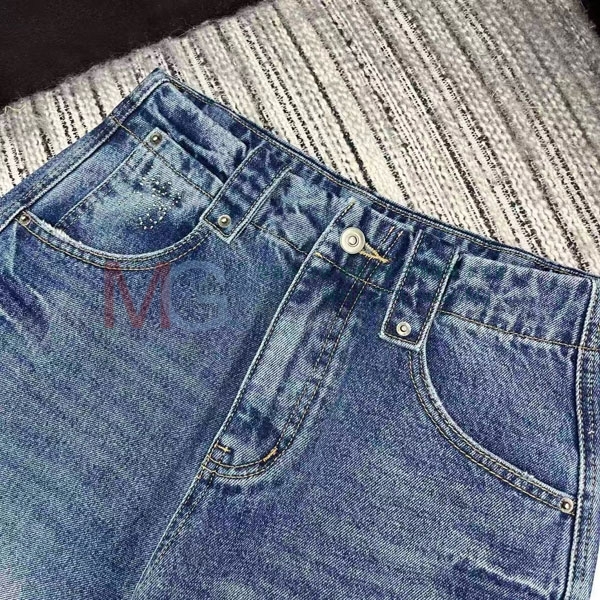  ˷    AW253281-7