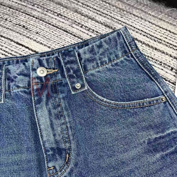  ˷    AW253281-7