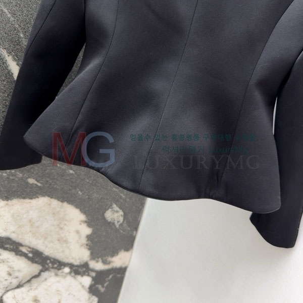  η**  LP2348806-5  룩