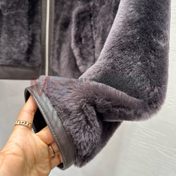  ޽ þ   HER112359-1