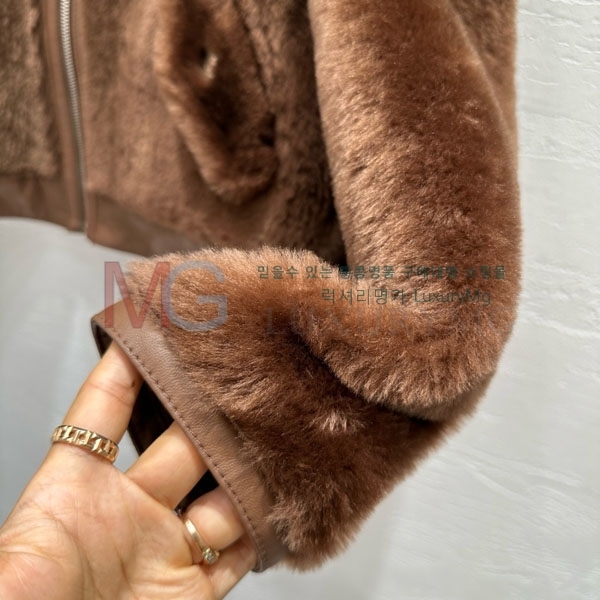  ޽ þ   HER112359-2