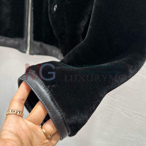  ޽ þ   HER112359-3