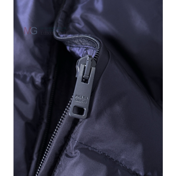   ٿ е  836900-3