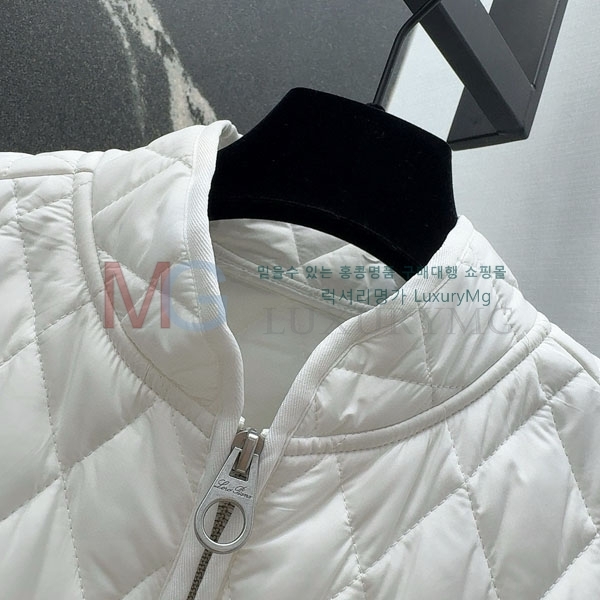  η** е   LP297876-7