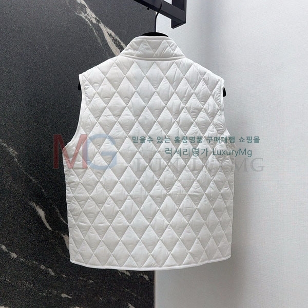  η** е   LP297876-7