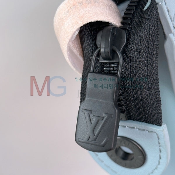 ̺ Ʈ  Ŭġ M61692-204