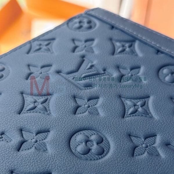 ̺ Ʈ  Ŭġ M61692-205