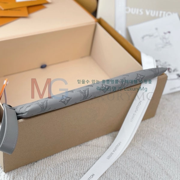 ̺ Ʈ  Ŀġ M81570-303