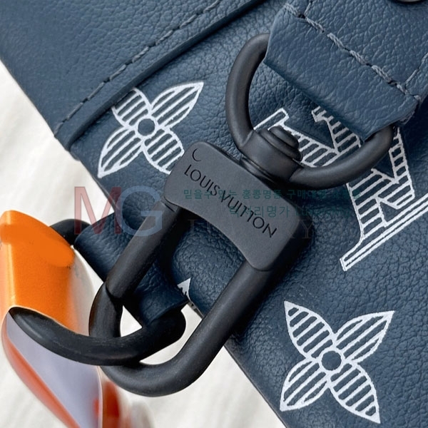 ̺ Ʈ  Ŀġ M81570-305