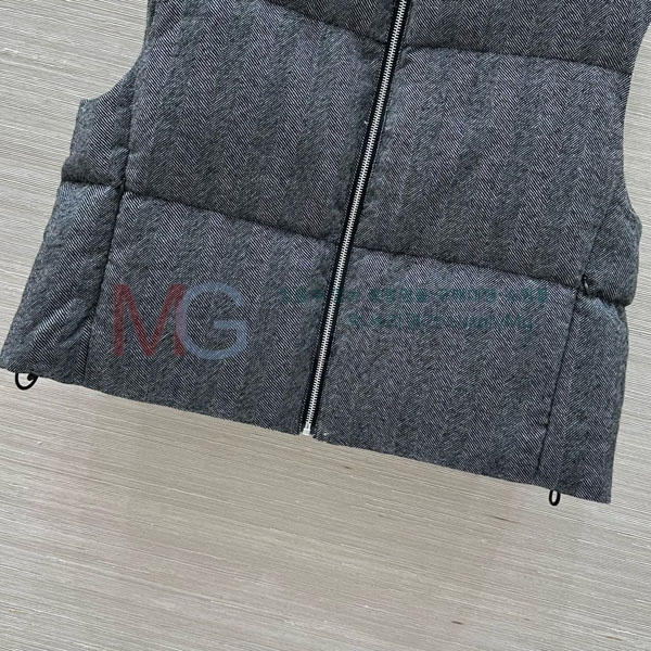  η** ٿ е  LP234503-8