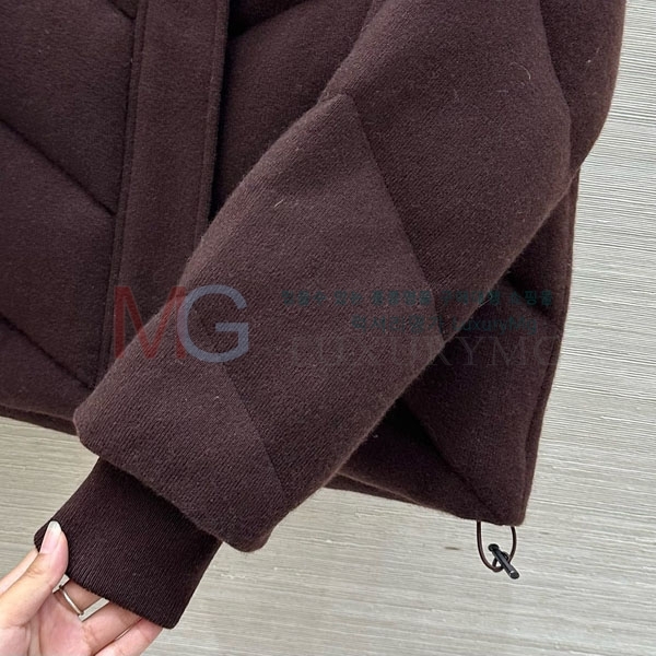  η** ٿ е LP234503-1