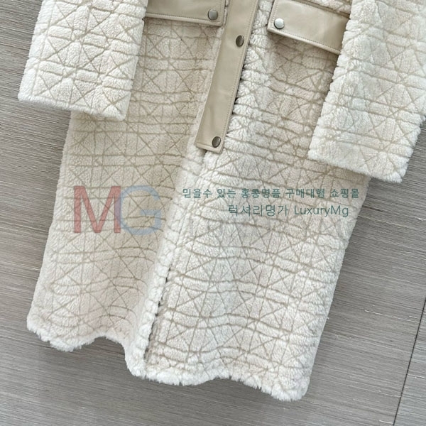   þ   Ʈ DO6134054-8